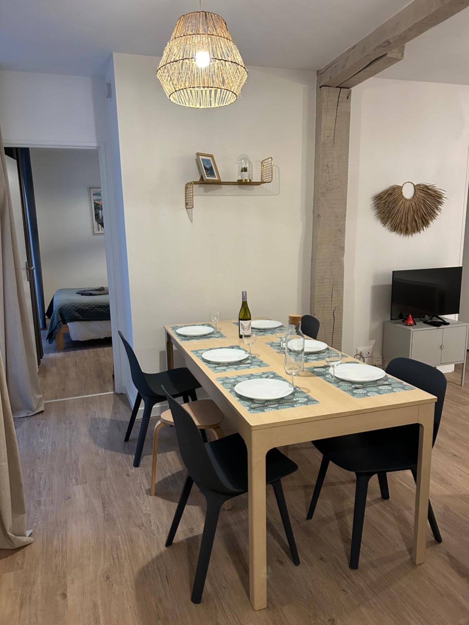 Apartment Le Patio : Chic 3 Au Coeur De Pau